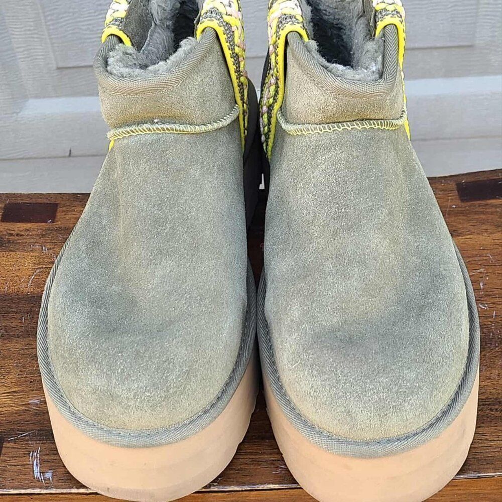 UGG Platform Tsman Braid Ultra Mini Suede shearling Lined Boots size 10 in Olive